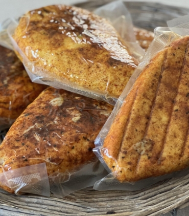 keptas-varskes-suris-su-cesnaku-scaled